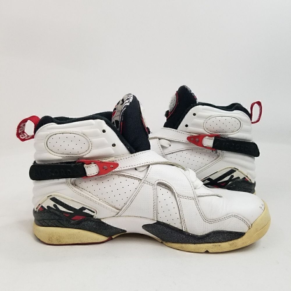 Nike Air Jordan 8 Bugs Bunny Sneakers. Size 7Y or can fit as a Women's Size 8.5 - Picture 5 of 10